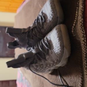 Lebron 15 City Edition